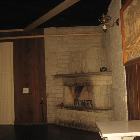 Tammekaennu House بيت للعطل