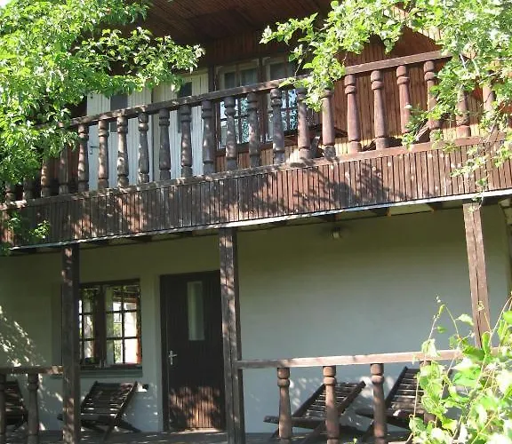 Tammekaennu House * Mammaste